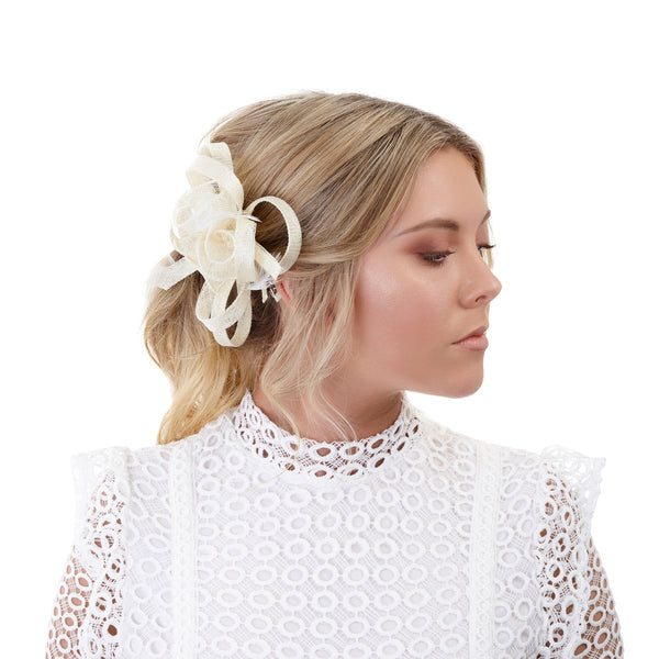 Cream Swirl & Feather Clip