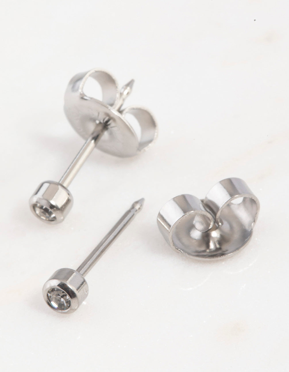 Surgical Steel Crystal Bezel Piercing Stud 2mm