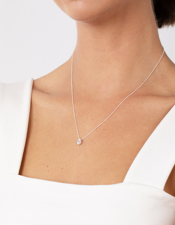 Sterling Silver Cubic Zirconia 100 Facet 4 Claw Necklace