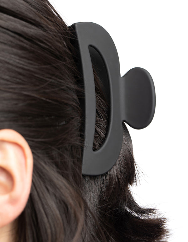 Black Half Moon Claw