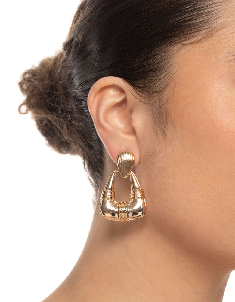 Gold Drop Curve Earrings