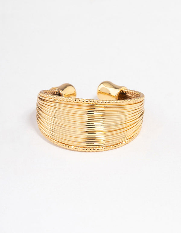 Beautiful gold plated textured rows ring close up view