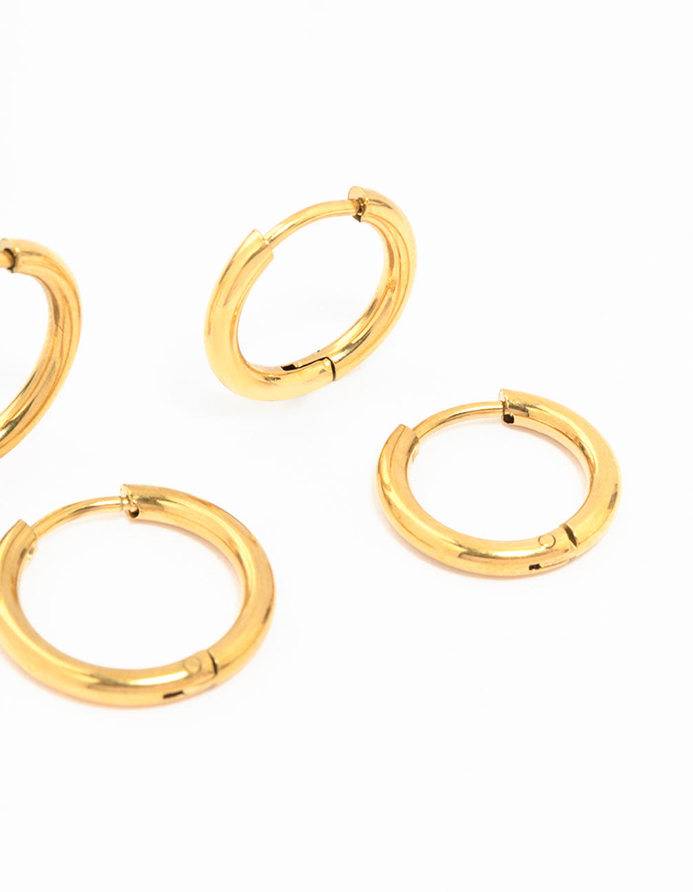 Designed with waterproof gold plated stainless steel small hoop closure earrings in a 2-pack post detail view