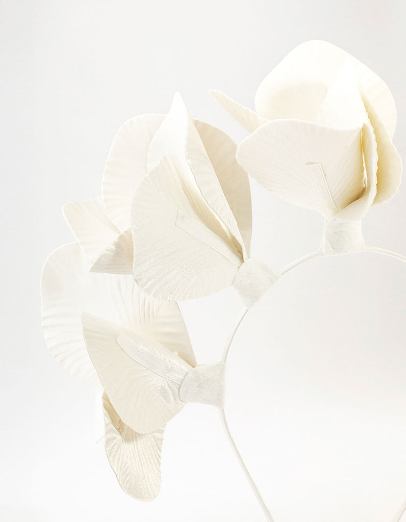 White & Gold Large PU Leather Petal Fascinator Lovisa