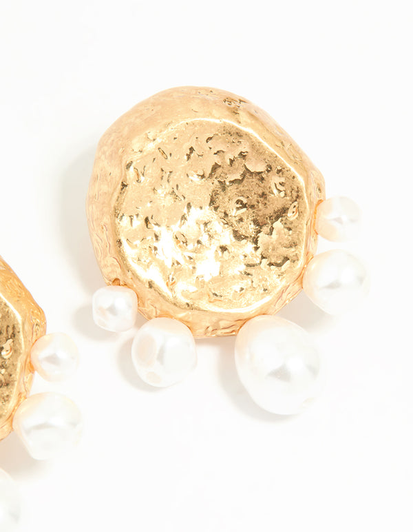 Gold Pearl Hammered Disc Stud Earrings