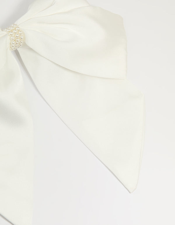White Layered Pearl Bow Hair Clip