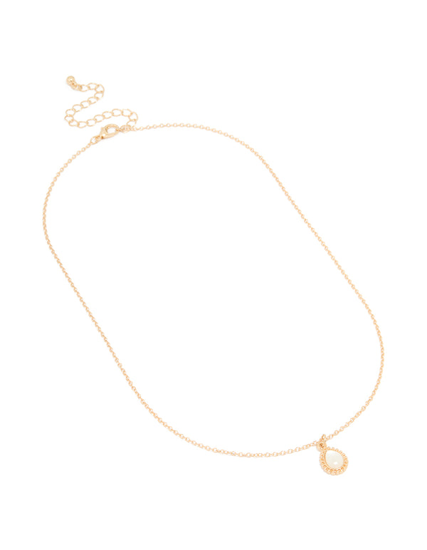 Gold Simple Teardrop Pendant Necklace