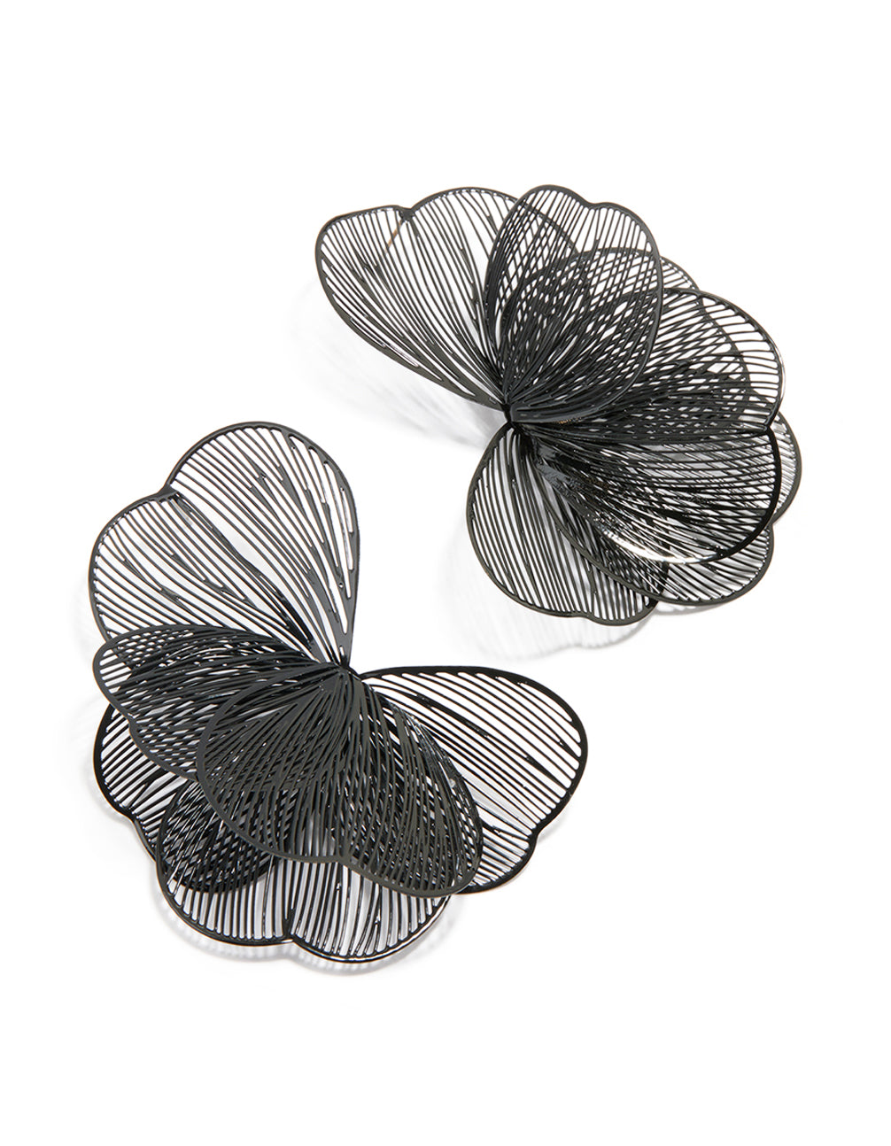 Black Coated Metal Wire Petal Stud Earrings