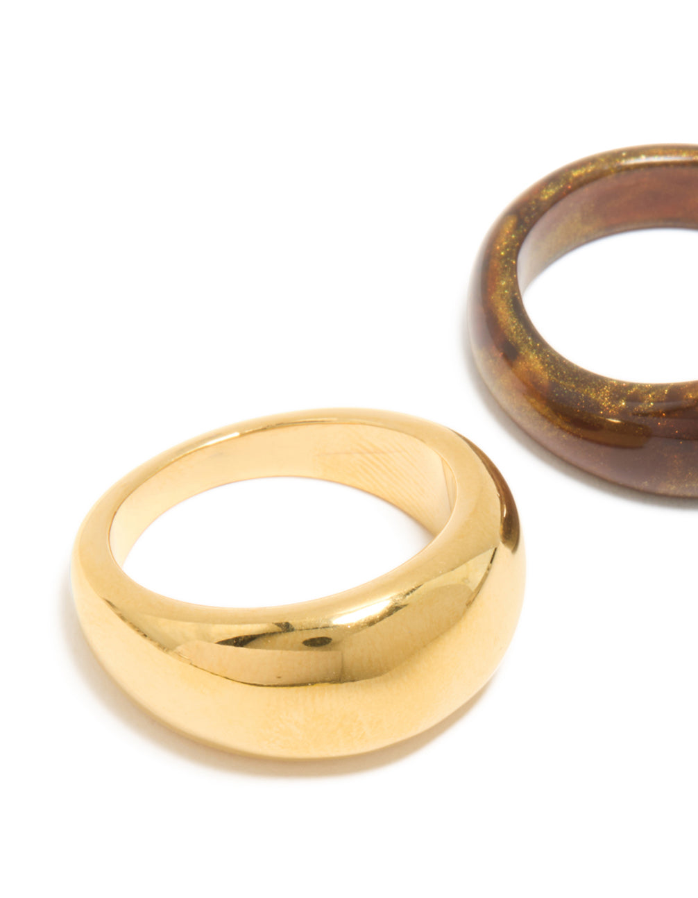 Crafted from waterproof gold plated stainless steel and brown modern stacking rings in a 2-pack with glitter and chunky style close up view