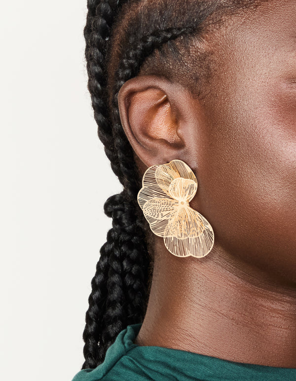 Gold Small Wire Petal Stud Earrings