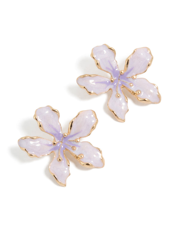 Showcasing floral stud earrings crafted from enamel with gold detailing in a front view