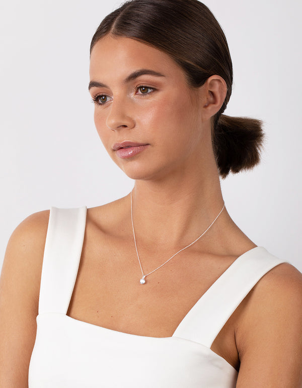 Sterling Silver Cubic Zirconia 100 Facet 4 Claw Necklace