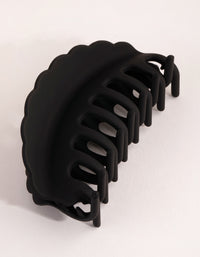 Black Scalloped Edge Claw - link has visual effect only