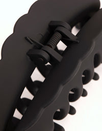 Black Scalloped Edge Claw - link has visual effect only