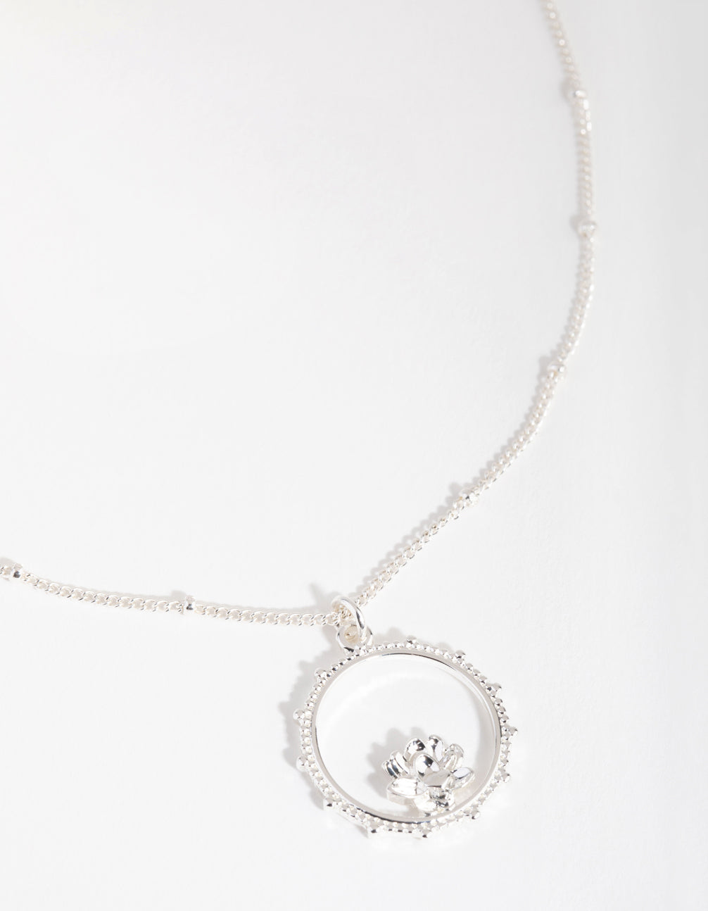 Silver Plated Flower Circle Necklace