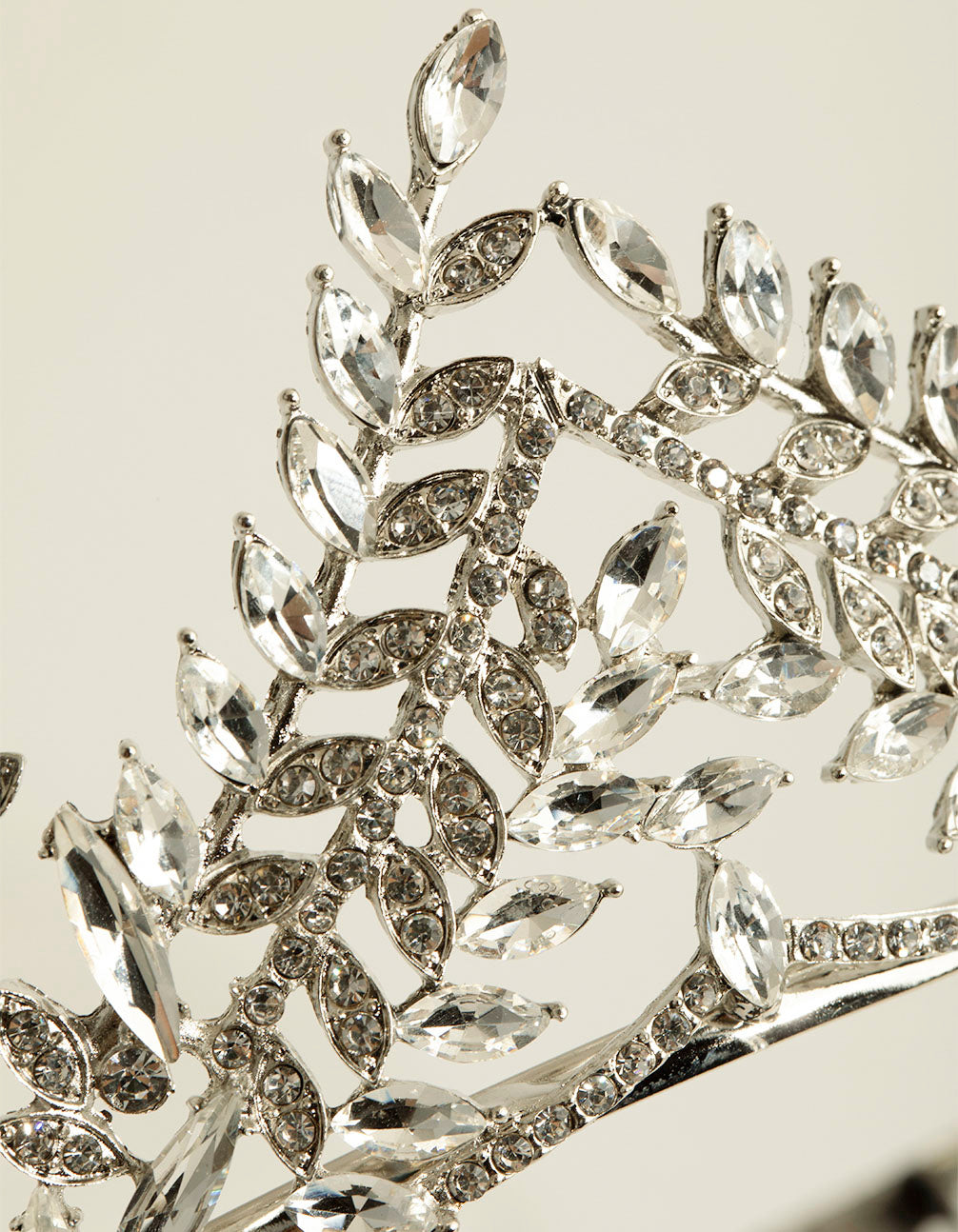 Oversized Laurel Stately Crown