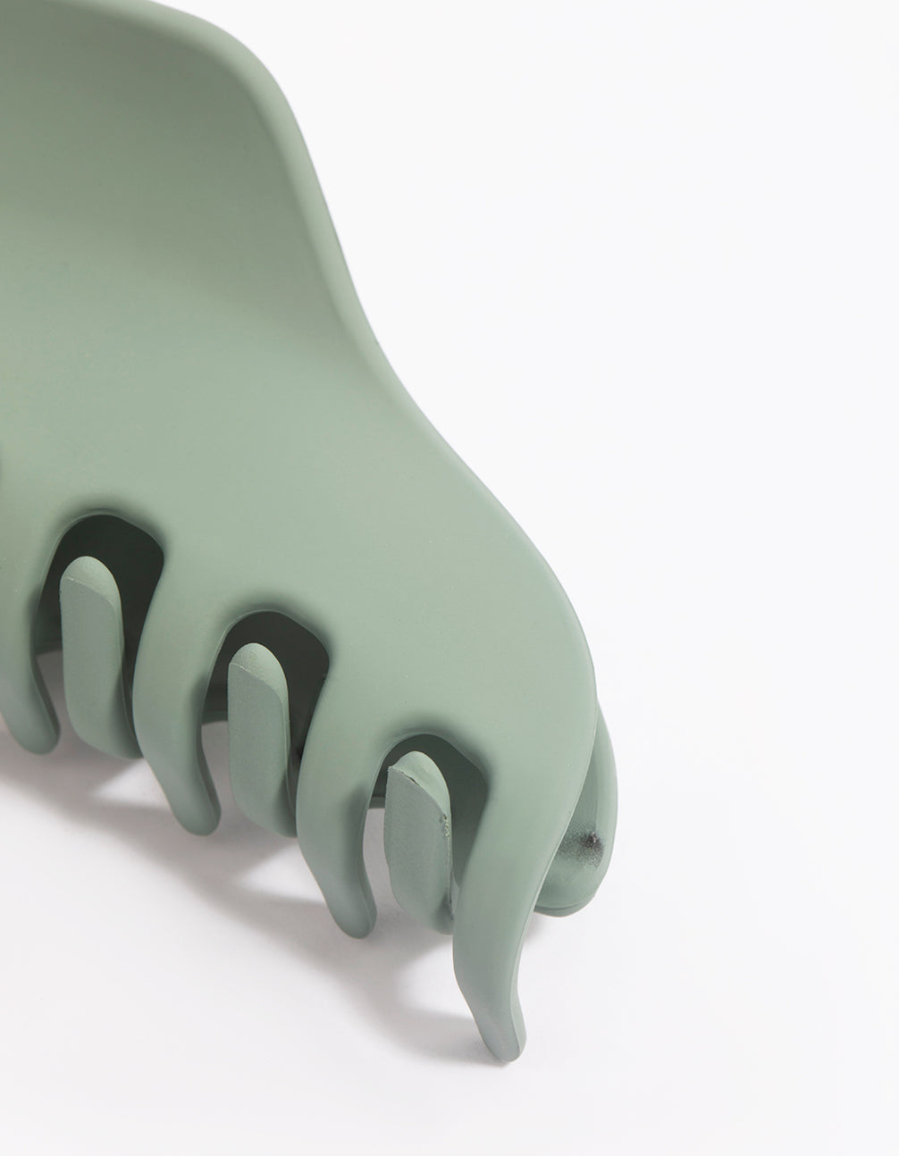 Large Olive Claw