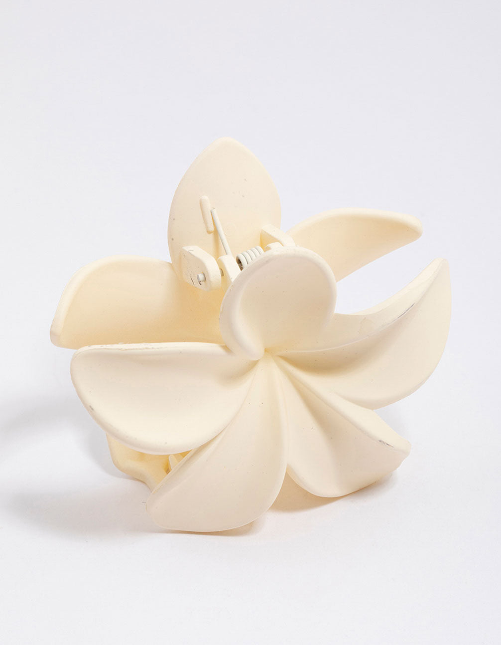 Plastic White Tropical Flower Claw Clip