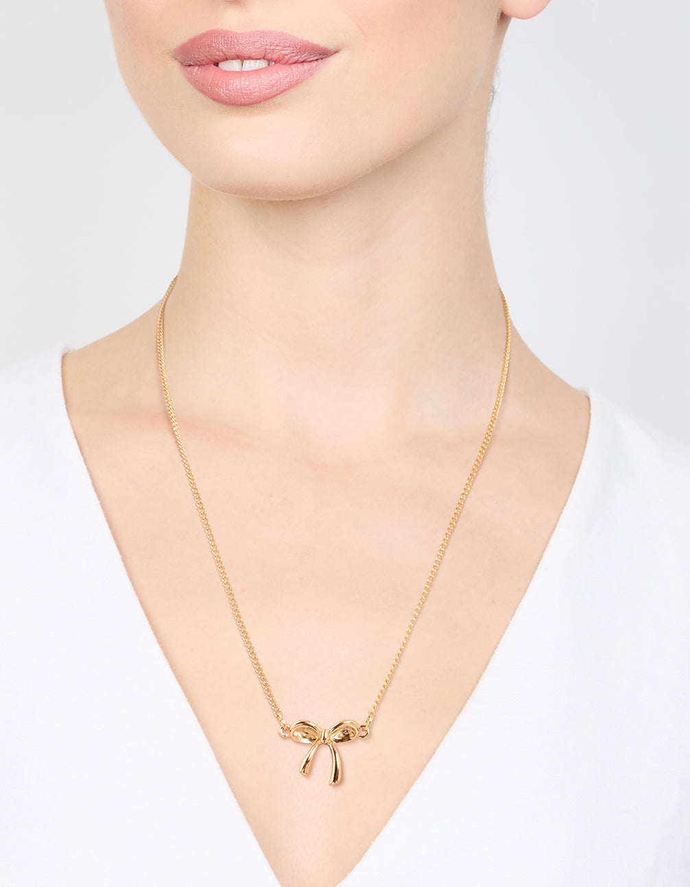 Gold Plain Bow Necklace