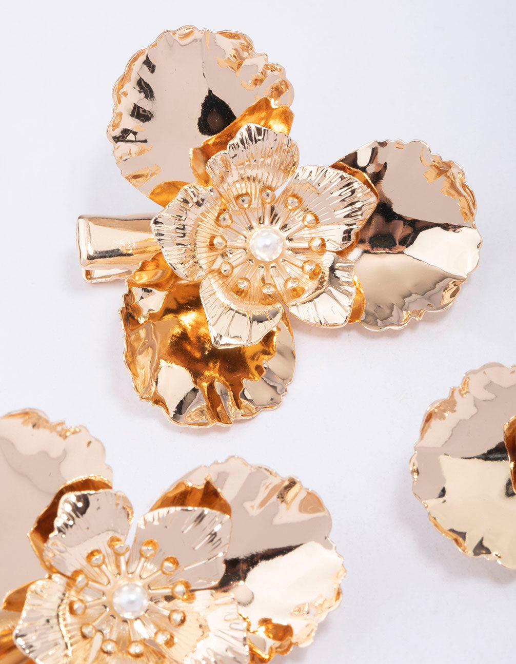 Gold Medium Pearl Flower Hair Clips 3-Pack