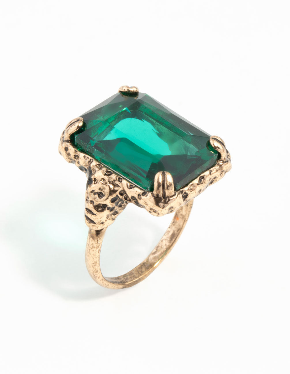 Presenting an emerald square cut stone on gold band with vintage-inspired prongs front view