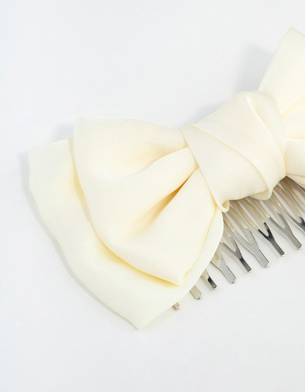 Classic Cream Bow Comb