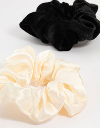 Black & Neutral Fabric Xmas Scrunchies 4-Pack - link has visual effect only