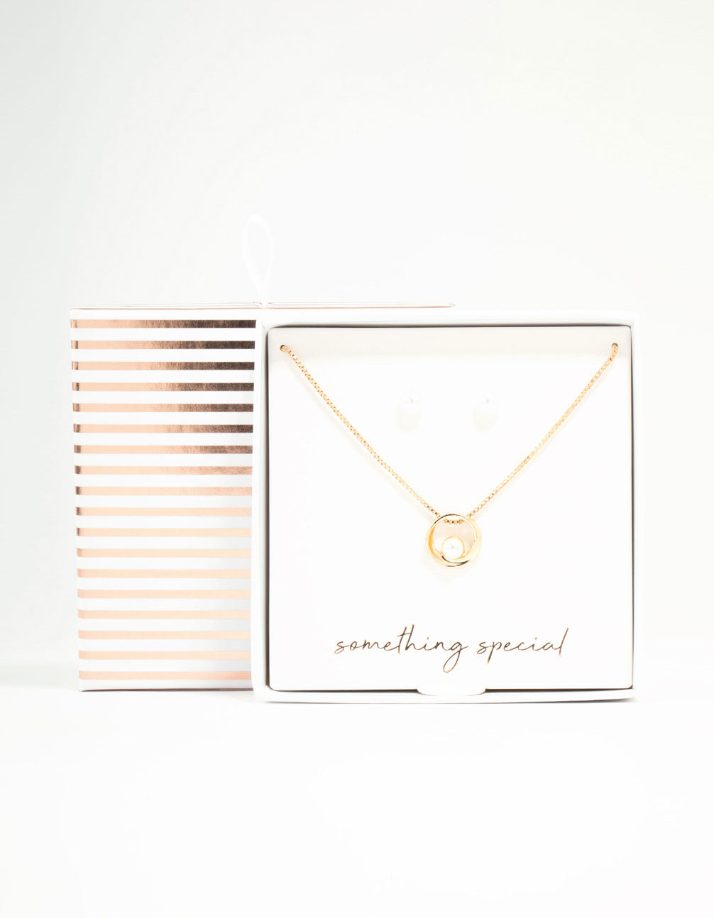 Gold Open Circle Necklace & Pearl Stud Earrings