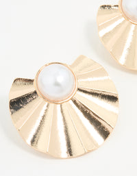 Gold Pearl Wavy Stud Earrings - link has visual effect only