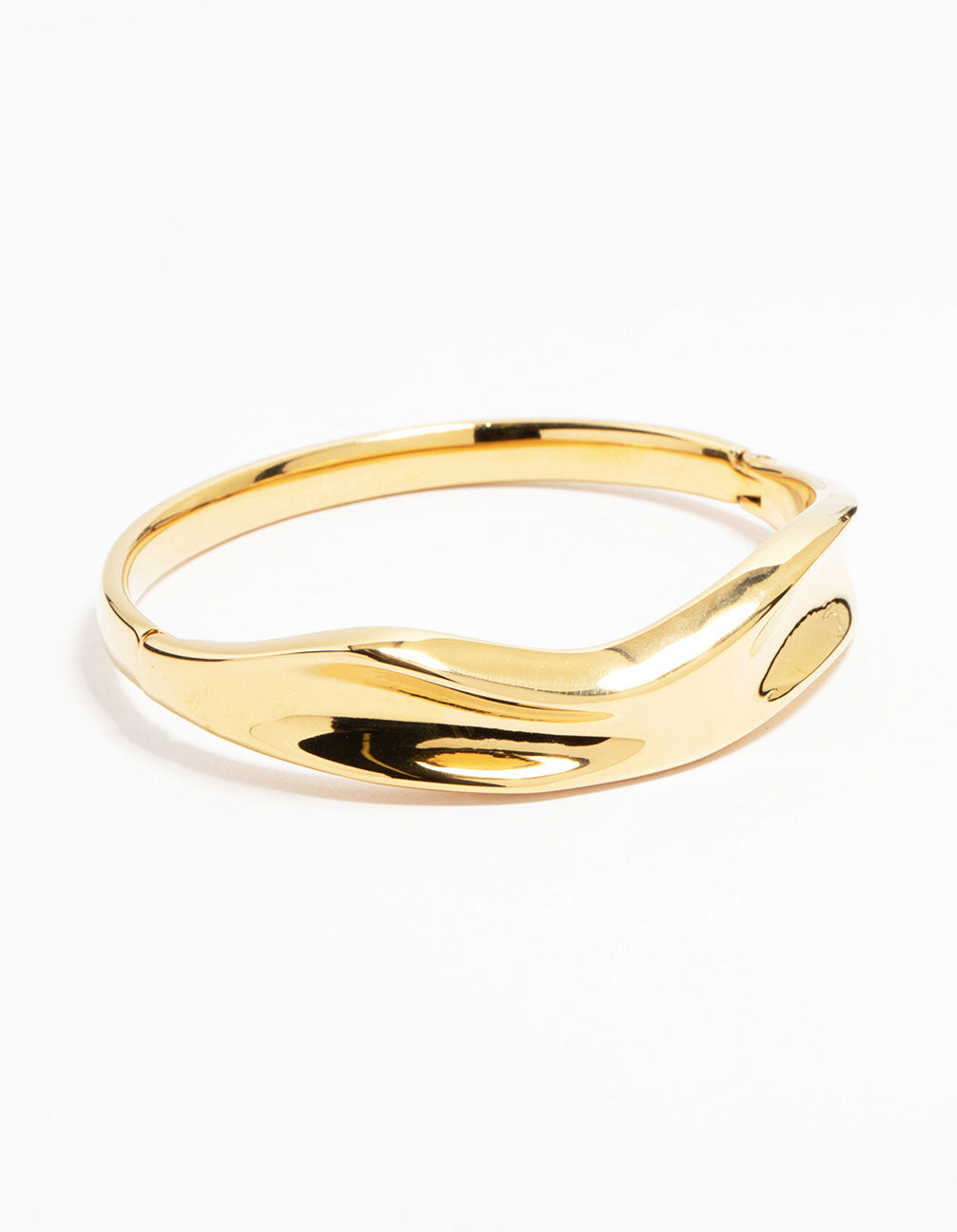 Showcasing a waterproof gold plated stainless steel thick indented twist bracelet in chunky style front view