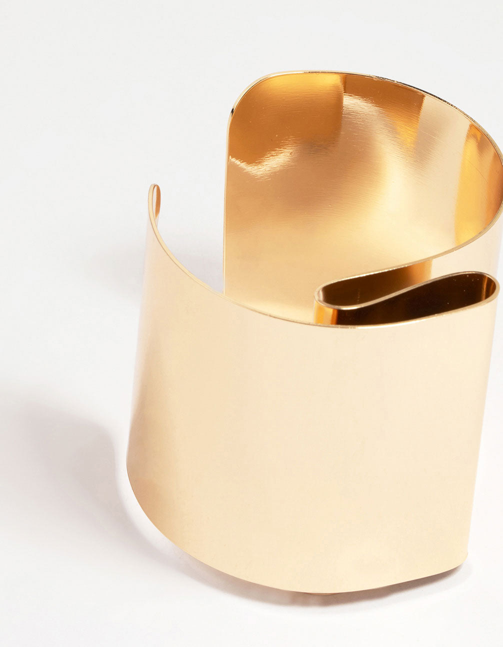 Gold Thick Bent Swirl Wrist Cuff