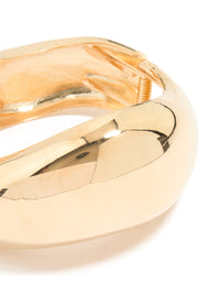 Gold Thick Wave Bangle - link has visual effect only