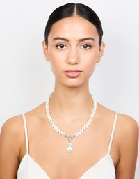 Silver Pearl Cubic Zirconia Short Necklace - link has visual effect only