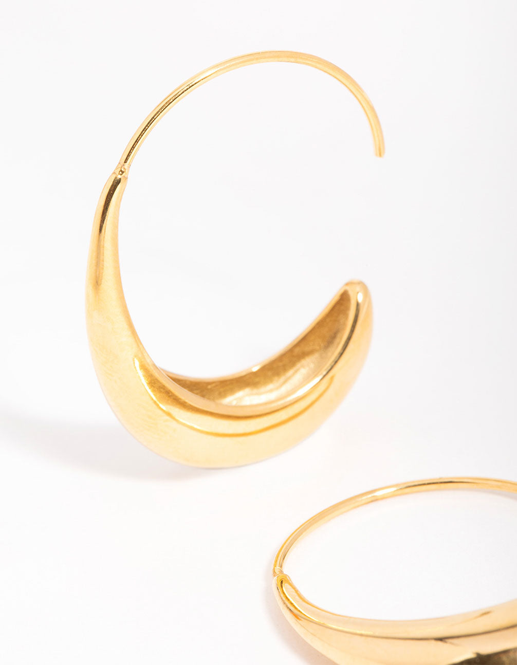 Highlighting waterproof gold plated stainless steel thick half hoop earrings with statement design close up view
