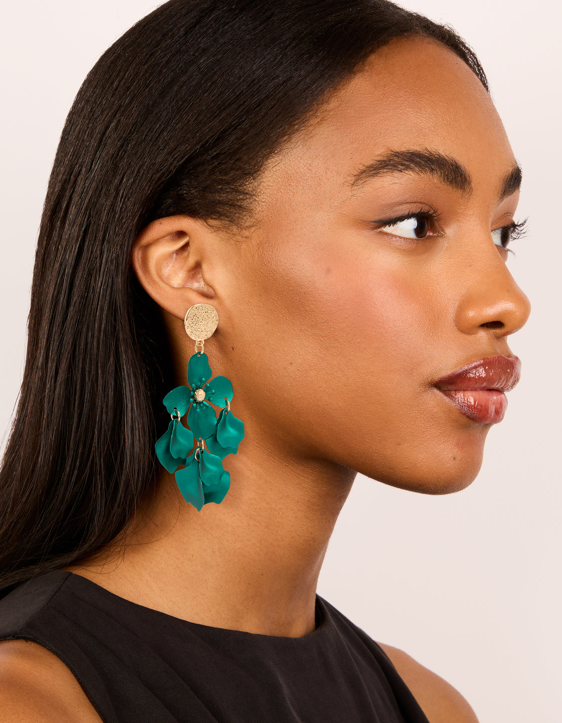 Gold Green Flower Molten Stud Earrings