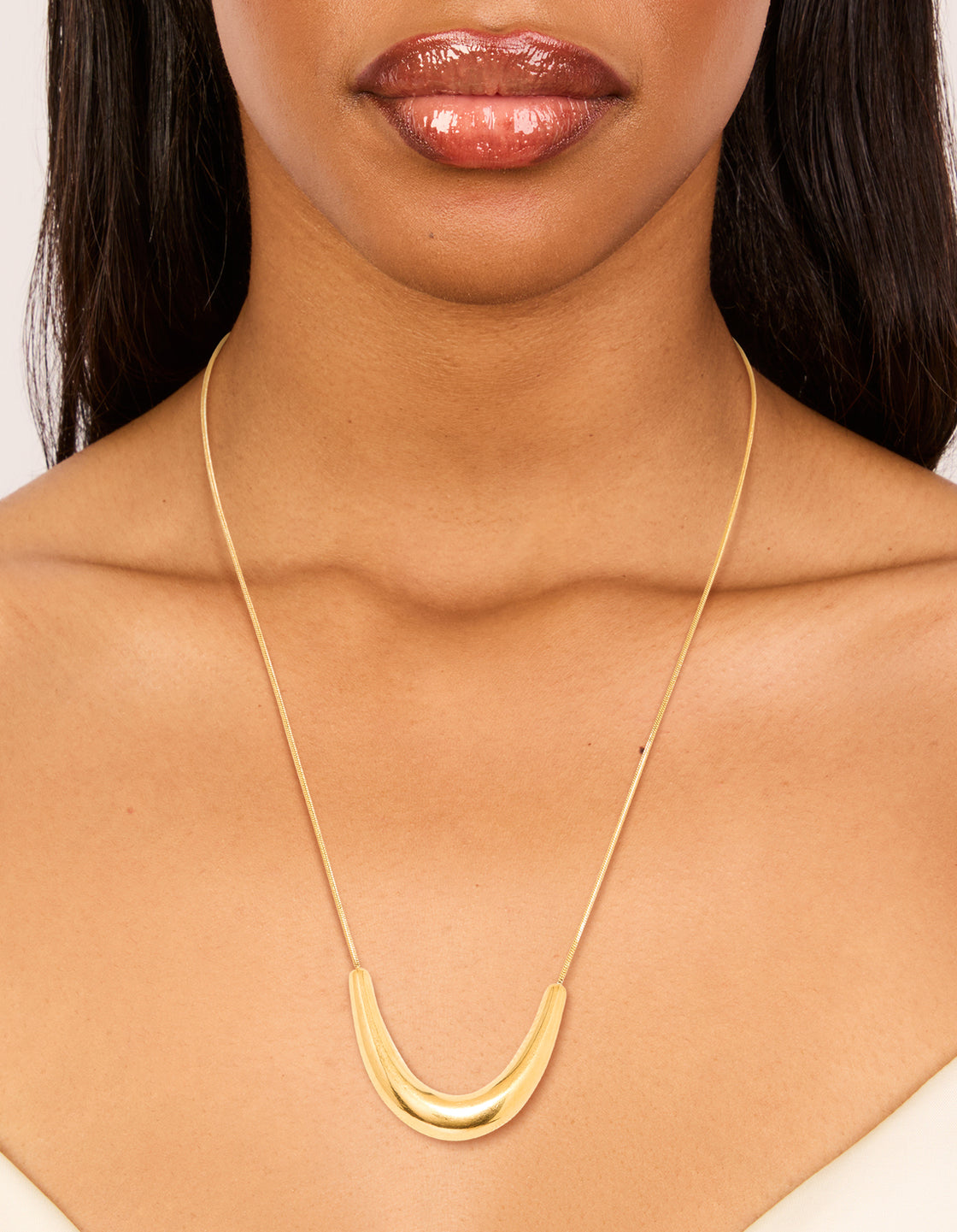 Waterproof Gold Plated Stainless Steel U-Shaped Pendant Necklace