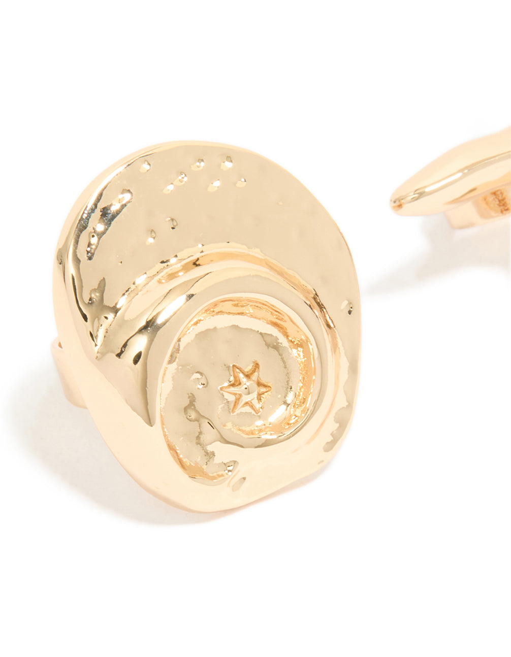 Stunning gold sea life large rings in a 3-pack with shell and ocean accents detail view