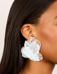White Coated Metal Full Flower Stud Earrings - link has visual effect only