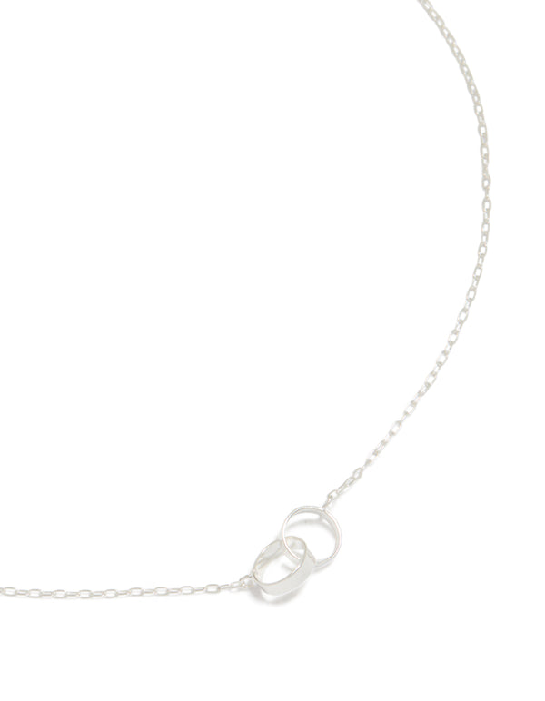Sterling Silver Interlocked Hoops Pendant Necklace