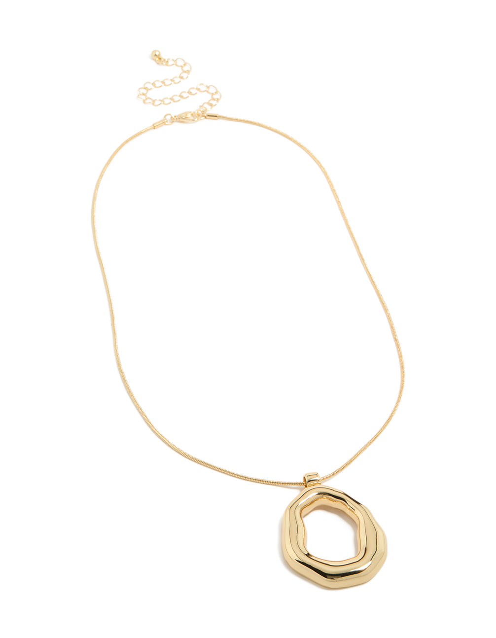 Displaying a gold plated organic circle pendant necklace front view