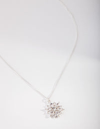 Diamond Simulant Flower Necklace - link has visual effect only