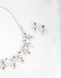 Silver Diamante Glamorous Jewellery Set - link has visual effect only